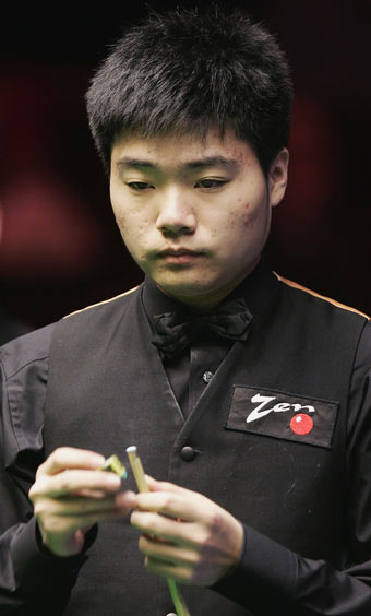 解球队的中 解球队的中