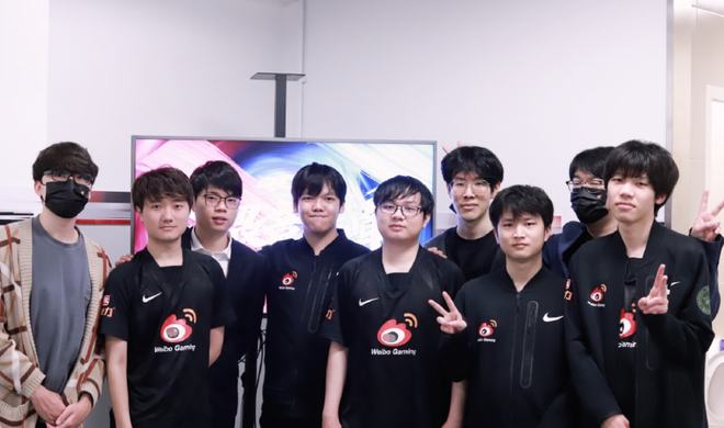 压缩飞球落 压缩飞球落