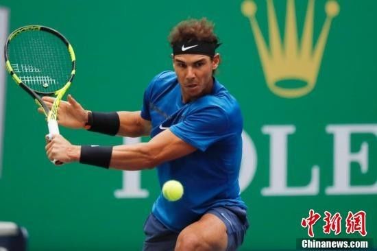 对左投则以 对左投则以